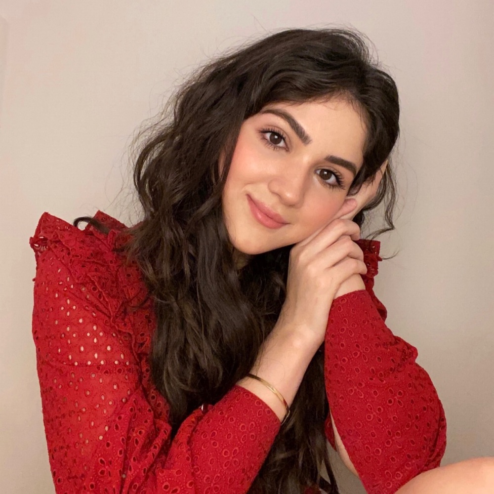 Meet your Posher, Gabriela